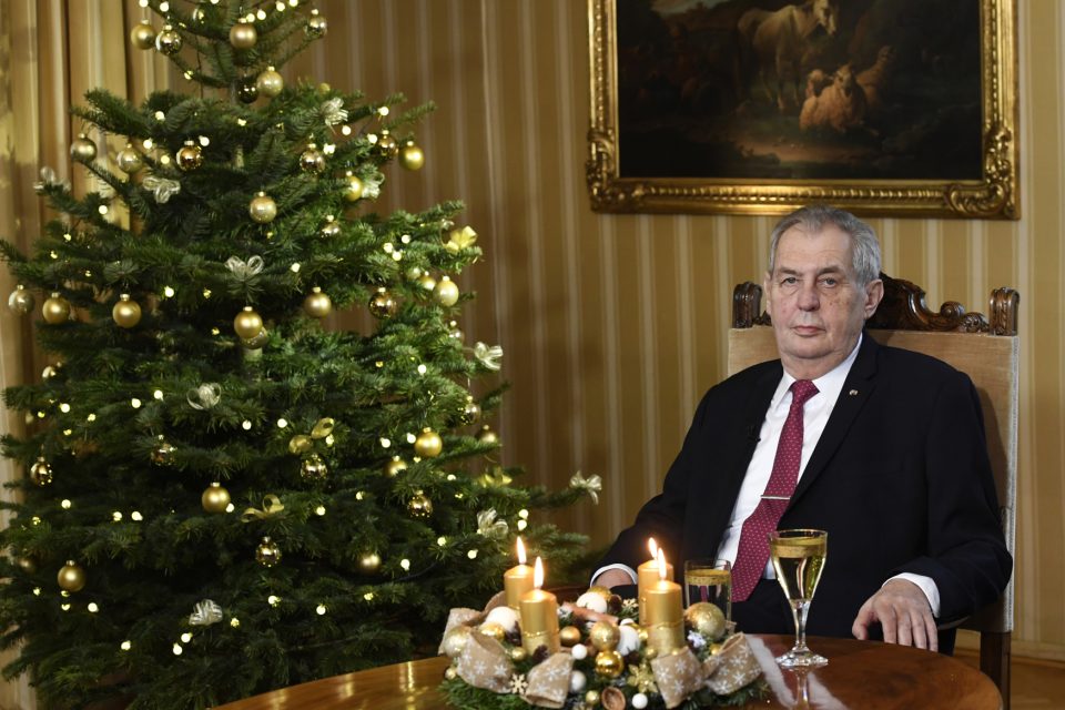 Prezident Miloš Zeman při vánočním poselství 2019 | foto: Michal Krumphanzl,  ČTK