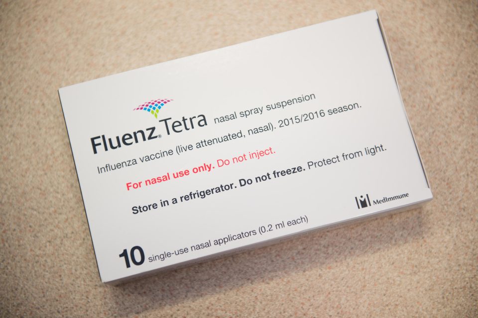 Očkovací látka FluenzTetra se aplikuje do obou nosních dírek. Bezbolestně | foto: Profimedia