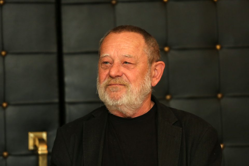 Herec Václav Kotek,  člen Divadla Járy Cimrmana.