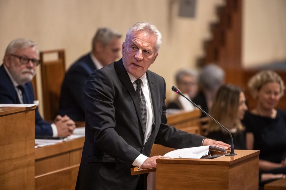 Robert Frenr během slyšení v Senátu | foto: Radek Vebr,  Mf Dnes + LN / Profimedia