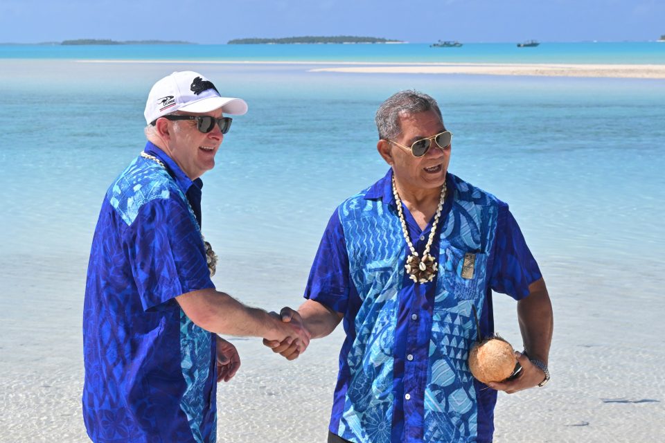 Australský premiér Anthony Albanese a tuvalský předseda vlády Kausea Natano | foto: Profimedia