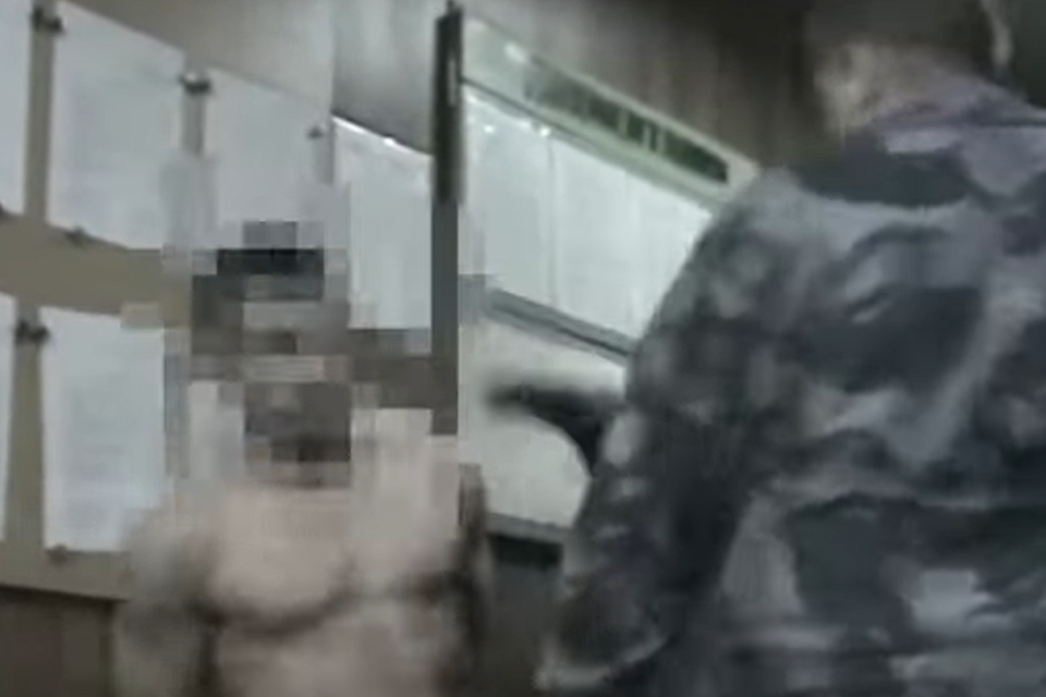Záběry zachycující bití,  znásilňování i další formy mučení lidí zadržovaných v několika věznicích v Rusku rozpoutaly nový skandál | foto: Reprofoto Youtube