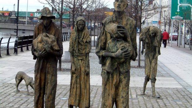 Velký irský hladomor připomíná pomník v Dublinu